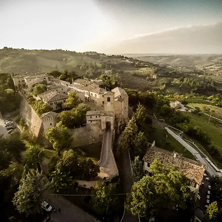 Hotel Castello Di 4*