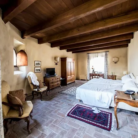 Castello Di 4*