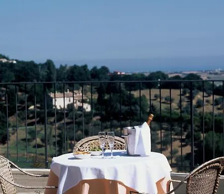 Castello Di Hotel Montegridolfo