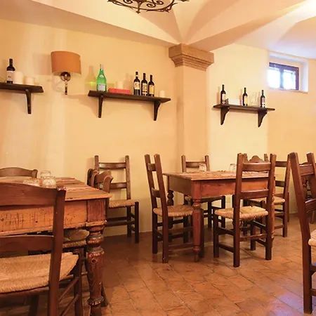 Castello Di 4* Belvedere Fogliense