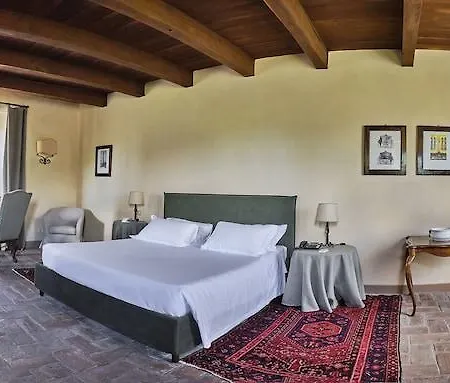 Hotel Castello Di 4*