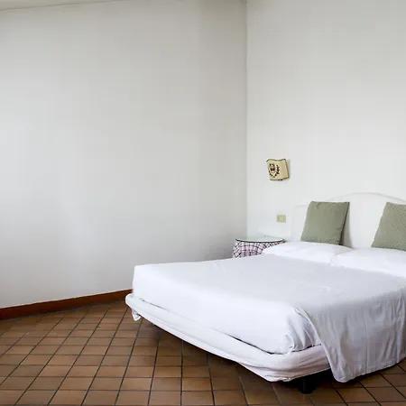 Hotel Castello Di Montegridolfo 4*