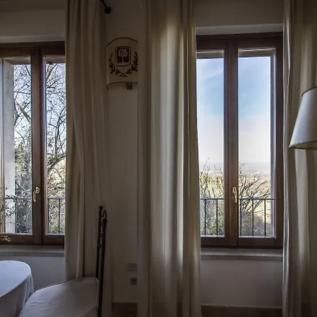 Castello Di Montegridolfo Montegridolfo