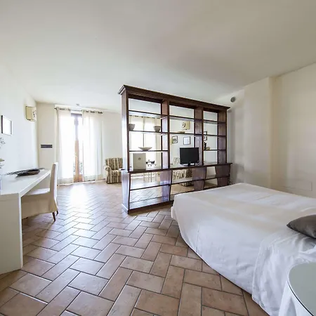 Castello Di Montegridolfo Montegridolfo