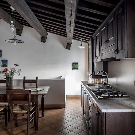 Castello Di Hotel
