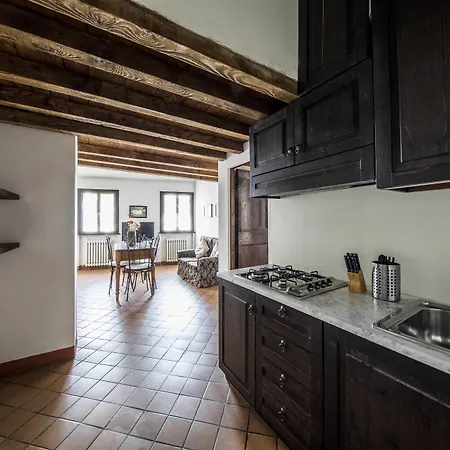 Castello Di 4* Belvedere Fogliense