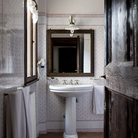 Hotell Castello Di