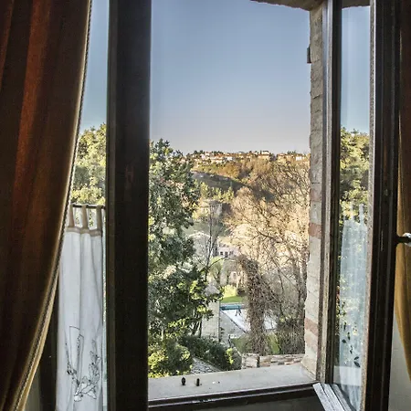 Hotel Castello Di Montegridolfo 4*