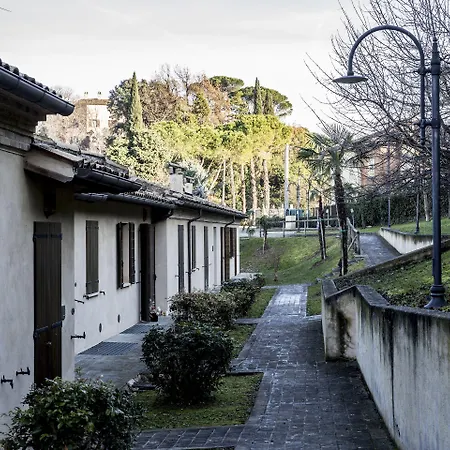 Hotel Castello Di Montegridolfo 4*