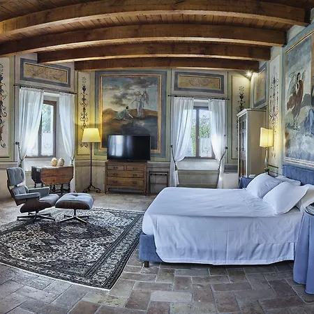 Castello Di Hotel