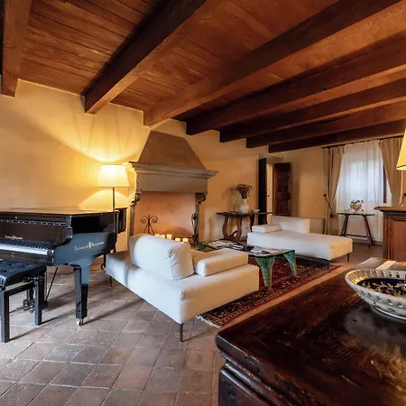 Castello Di Montegridolfo Hotel