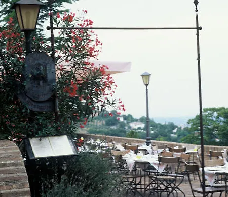 Hotel Castello Di 4*