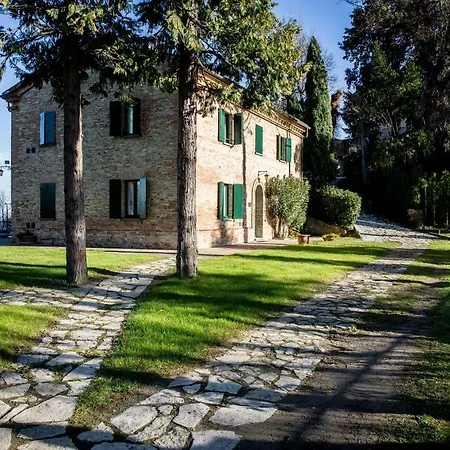 Castello Di Montegridolfo Hotel 4*