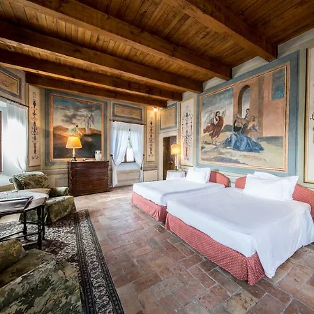 Castello Di Hotel