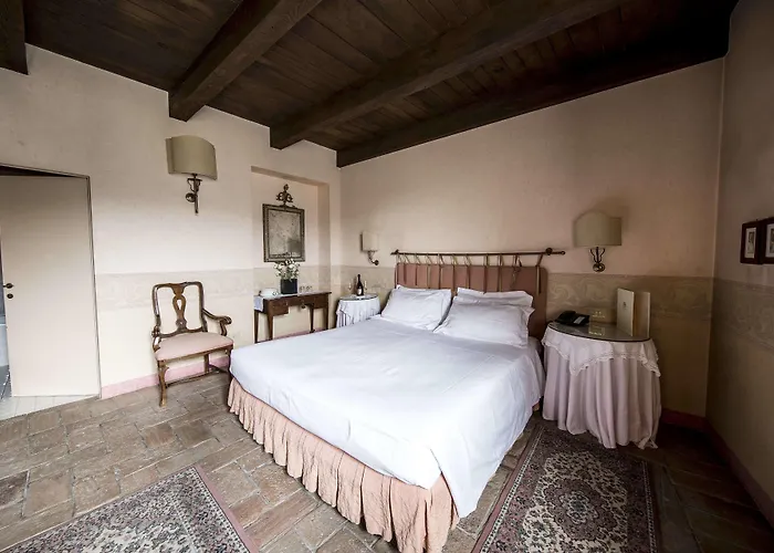 Ξενοδοχείο Castello Di Montegridolfo 4*