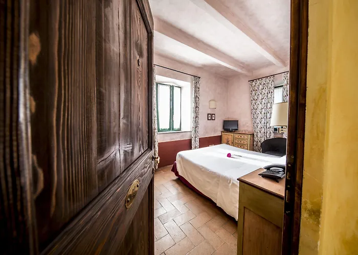 Castello Di Montegridolfo 4* Montegridolfo