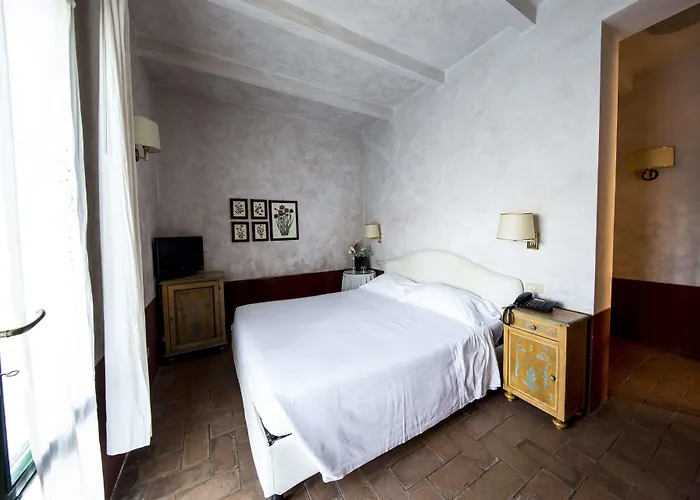 Castello Di Montegridolfo 4* Montegridolfo