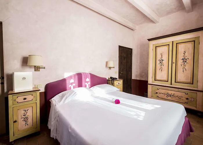 Ξενοδοχείο Castello Di Montegridolfo 4*